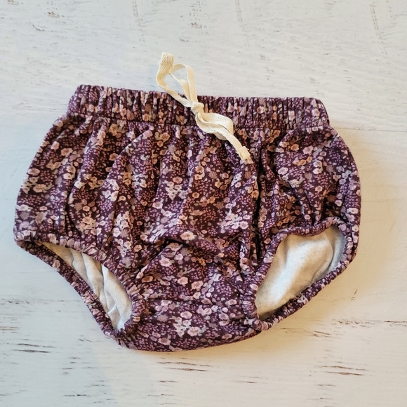 JAMIE KAY | Newborn Bloomers + Headband | Vintage - Picture 3 of 3